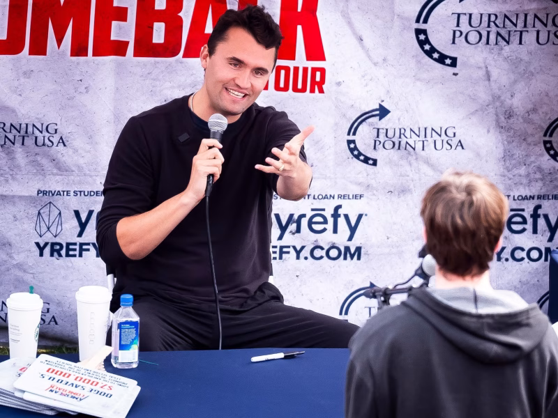 Mwanaharakati wa Mrengo wa Kulia Charlie Kirk Auuawa kwa Kupigwa Risasi Mbele ya Hadhara Utah