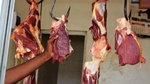 Uhaba ng’ombe wapandisha bei ya nyama, sasa kilo 20,000/-