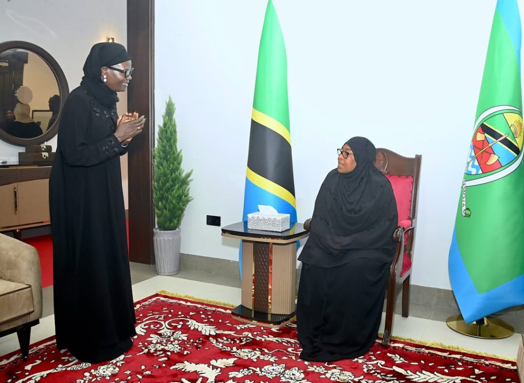 Tulia Ackson Amfariji Rais Samia Baada ya Msiba wa Mumewe Jijini Kizimkazi