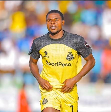 Maxi Nzengeli Hana Breki Yanga! Kocha Mngqithi Afichua Siri Nzito